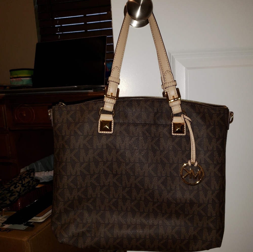 ***DO NOT PURCHASE--FOR LEANNA***